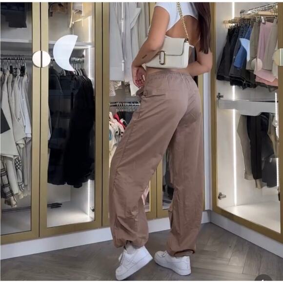 ZARA BLOGGER FAVORITE NYLON BLEND PARACHUTE PANTS - Picture 3 of 12